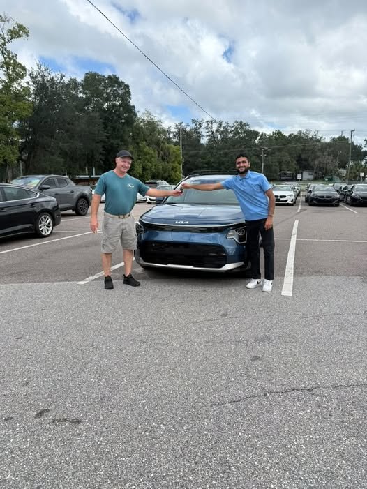 Customer vehicle photo