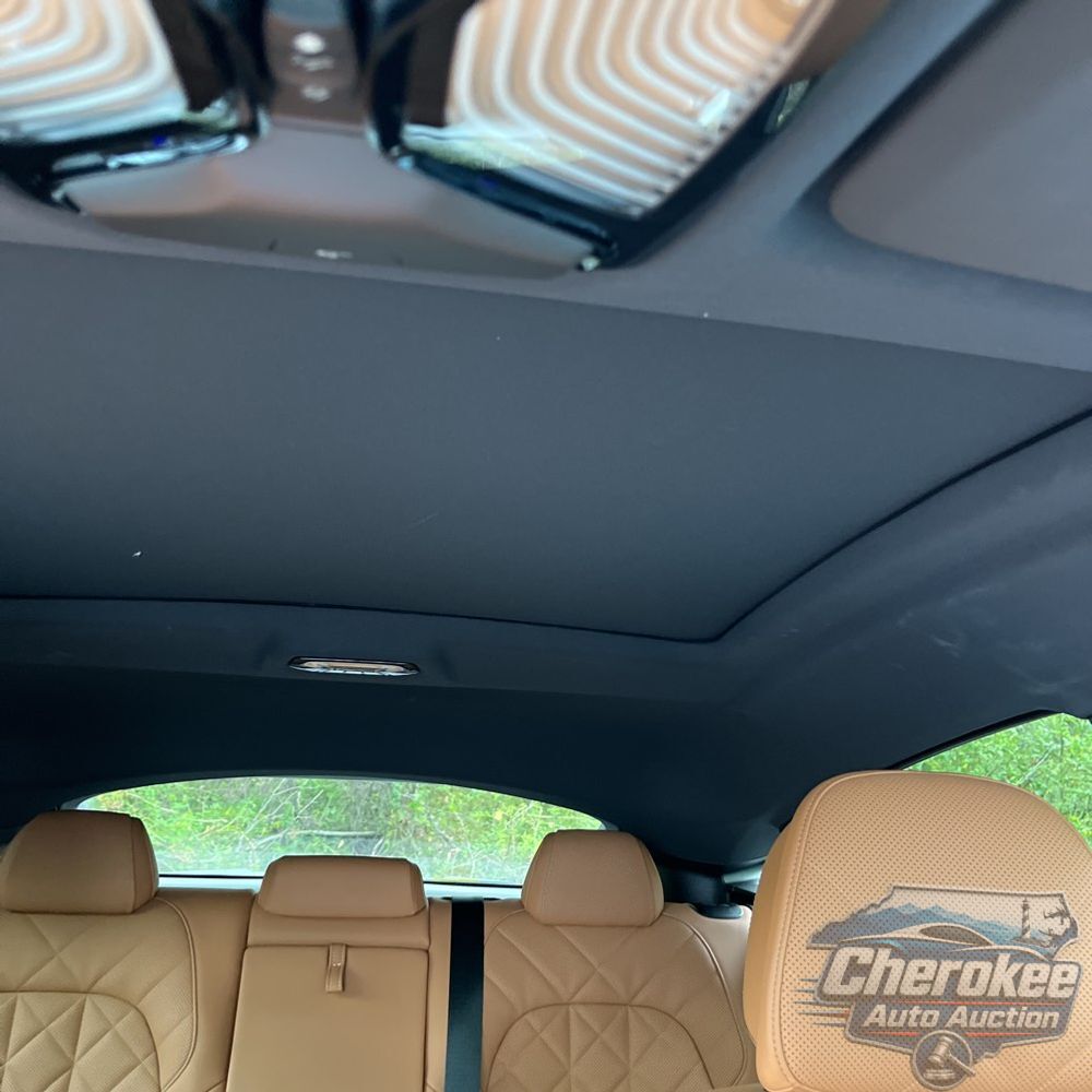 2024 BMW X6 M60i