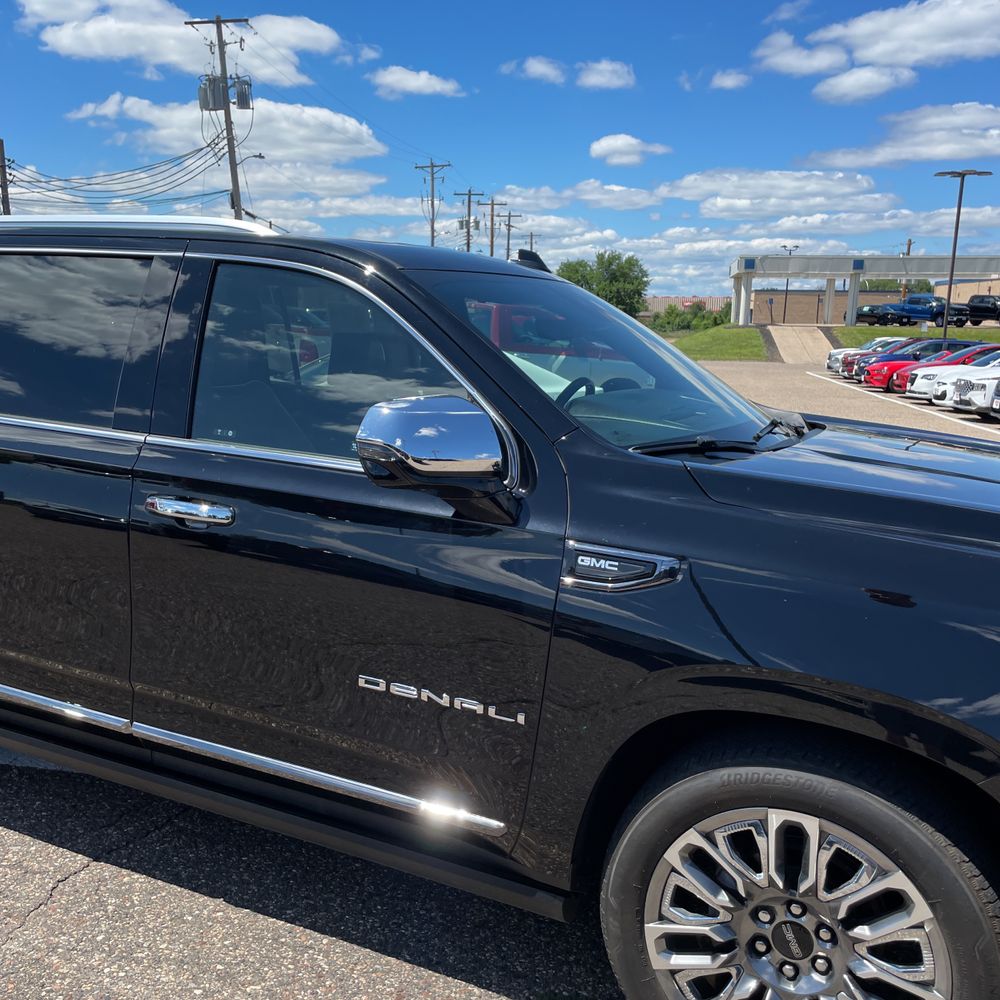 2023 GMC Yukon XL Denali Ultimate
