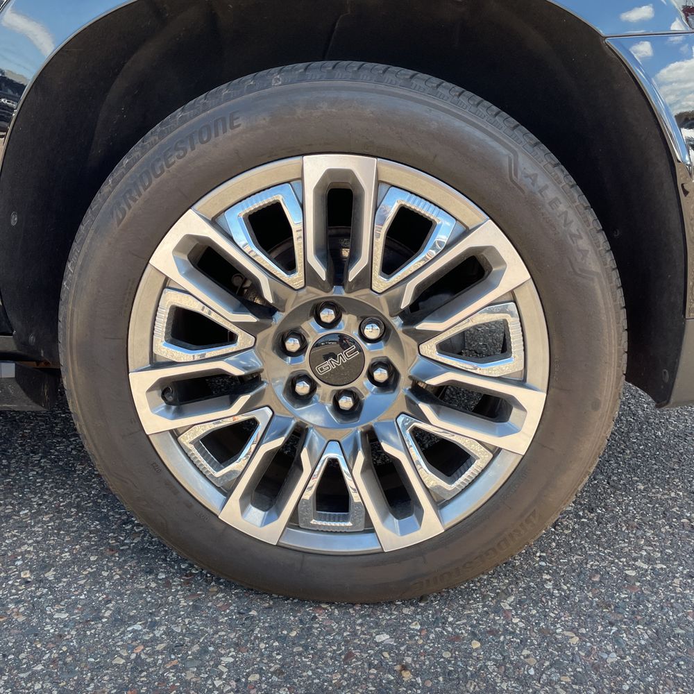2023 GMC Yukon XL Denali Ultimate