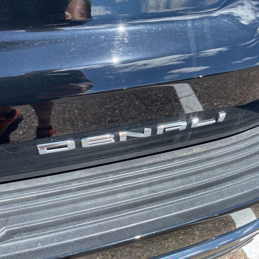 2023 GMC Yukon XL Denali Ultimate