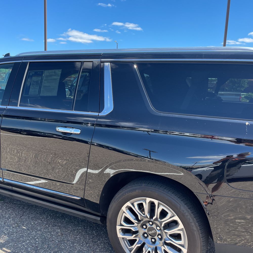 2023 GMC Yukon XL Denali Ultimate