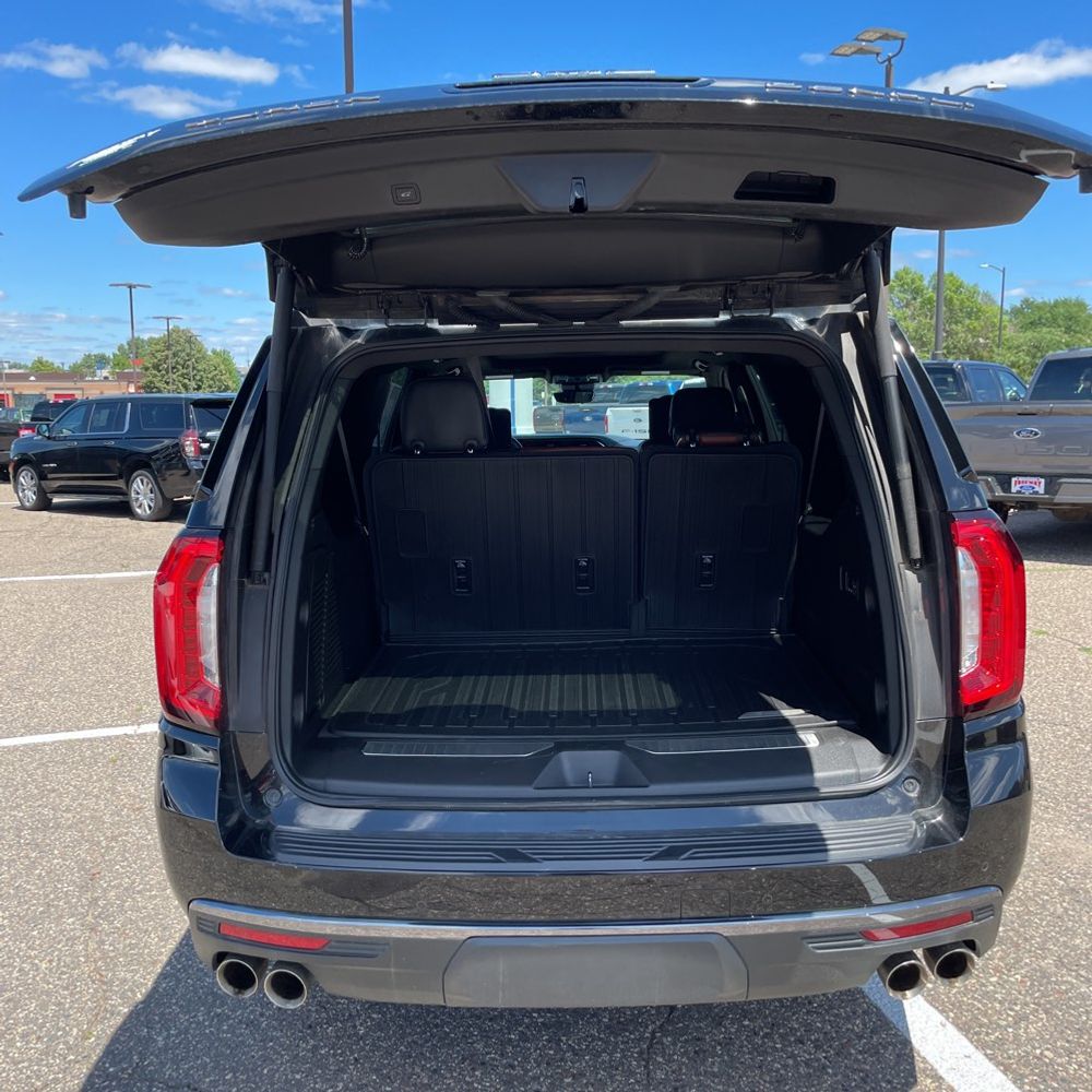 2023 GMC Yukon XL Denali Ultimate