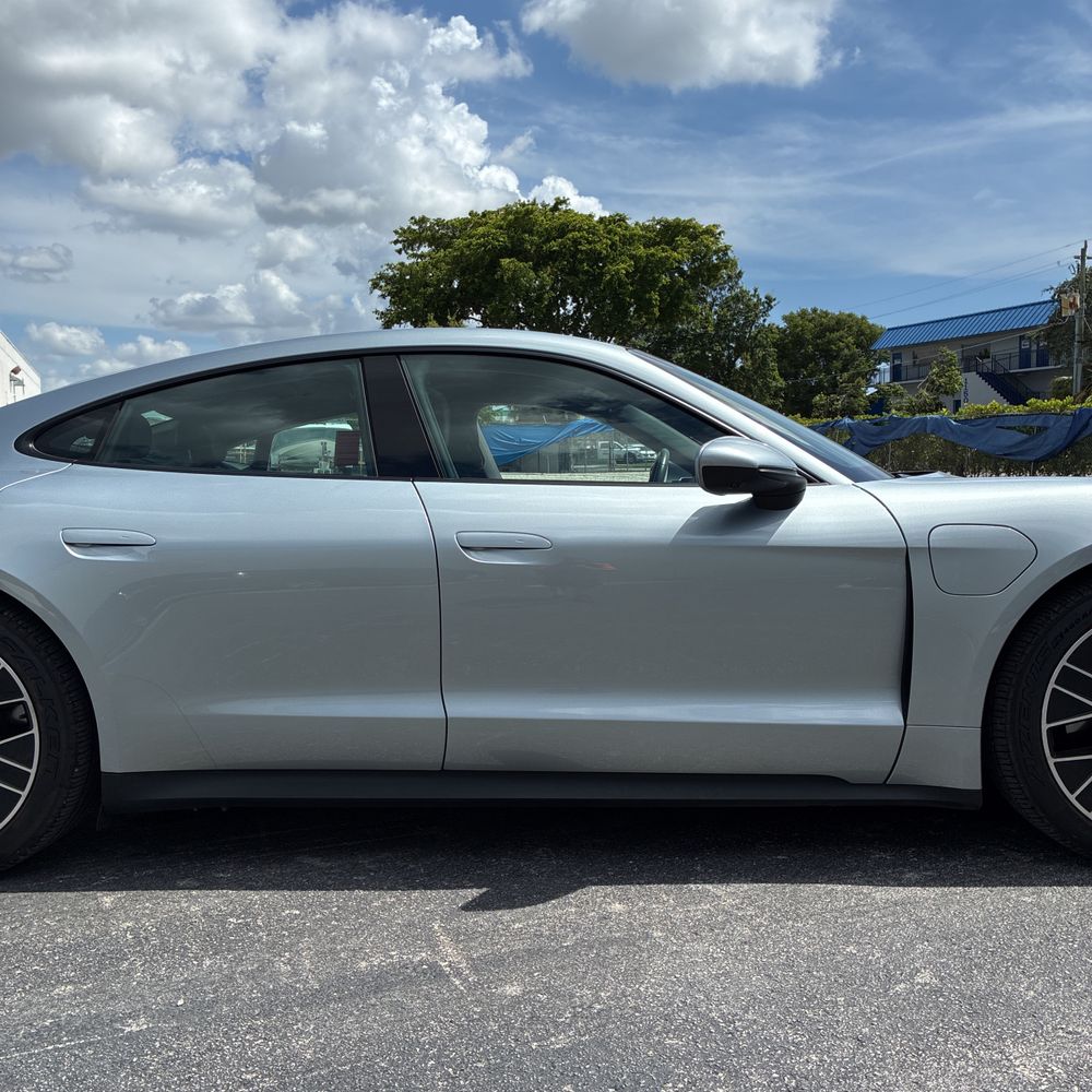 2022 Porsche Taycan Base