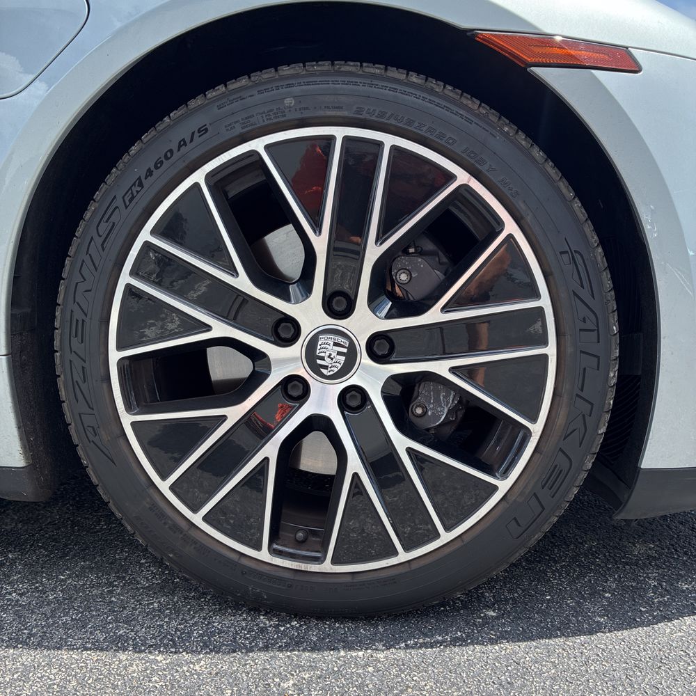 2022 Porsche Taycan Base