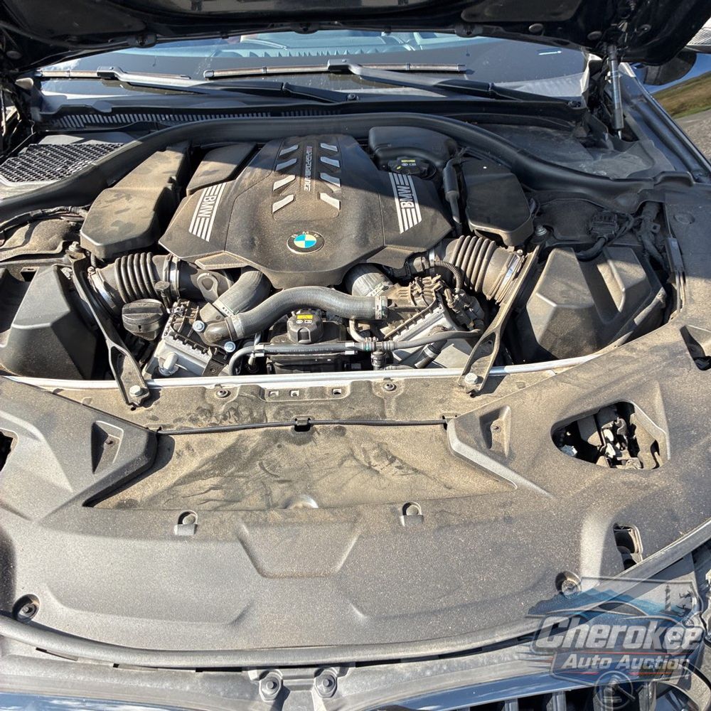 2022 BMW 8-Series M850xi