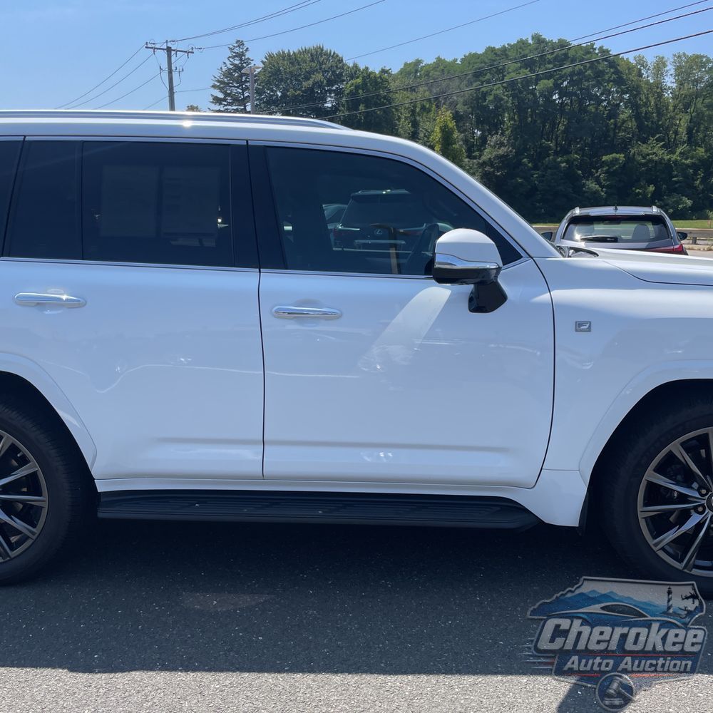 2023 Lexus LX 600 F SPORT Handling