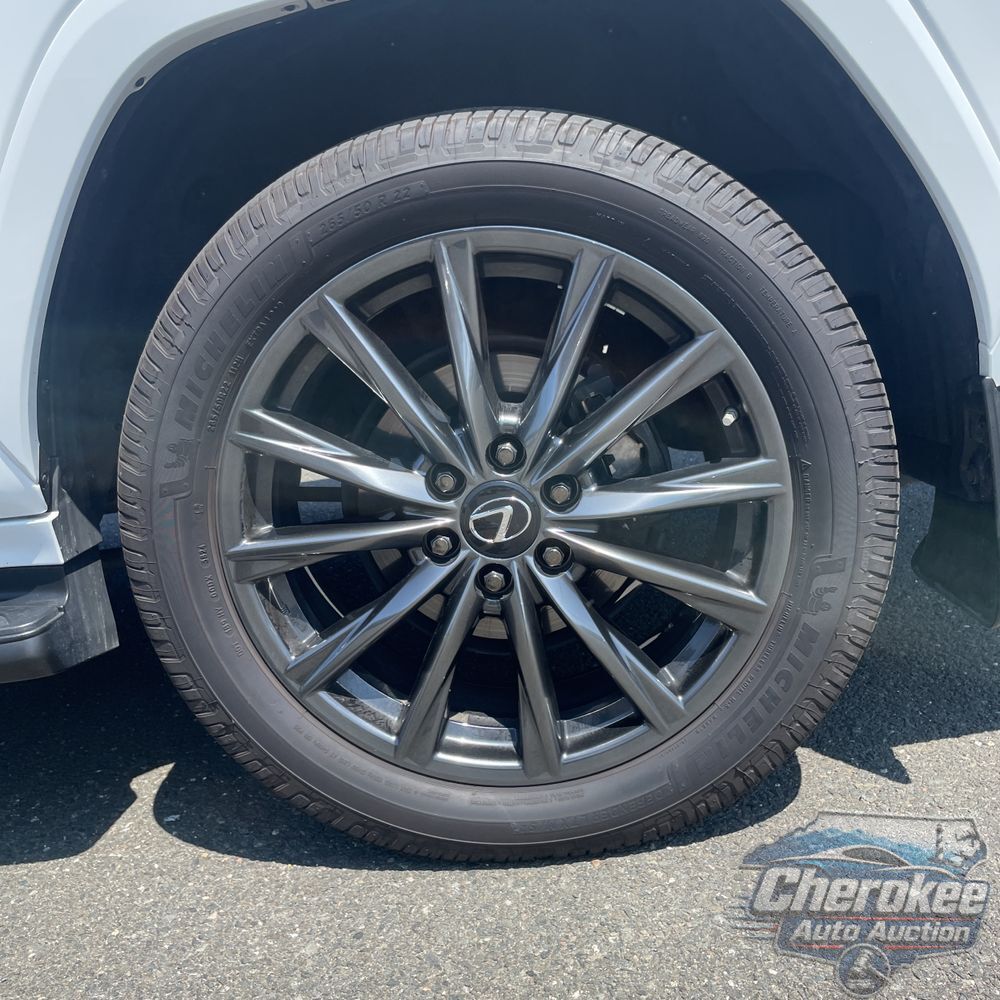 2023 Lexus LX 600 F SPORT Handling