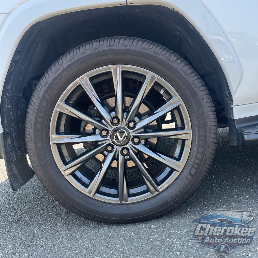 2023 Lexus LX 600 F SPORT Handling