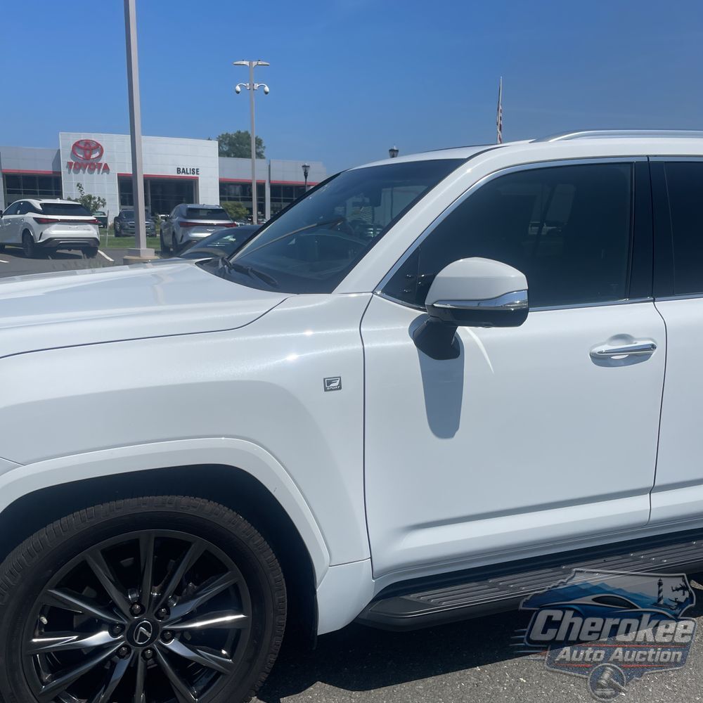 2023 Lexus LX 600 F SPORT Handling