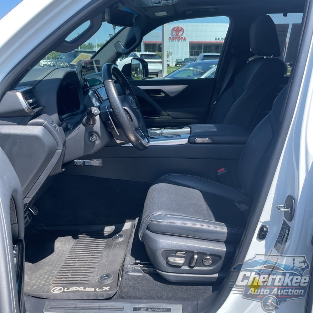 2023 Lexus LX 600 F SPORT Handling