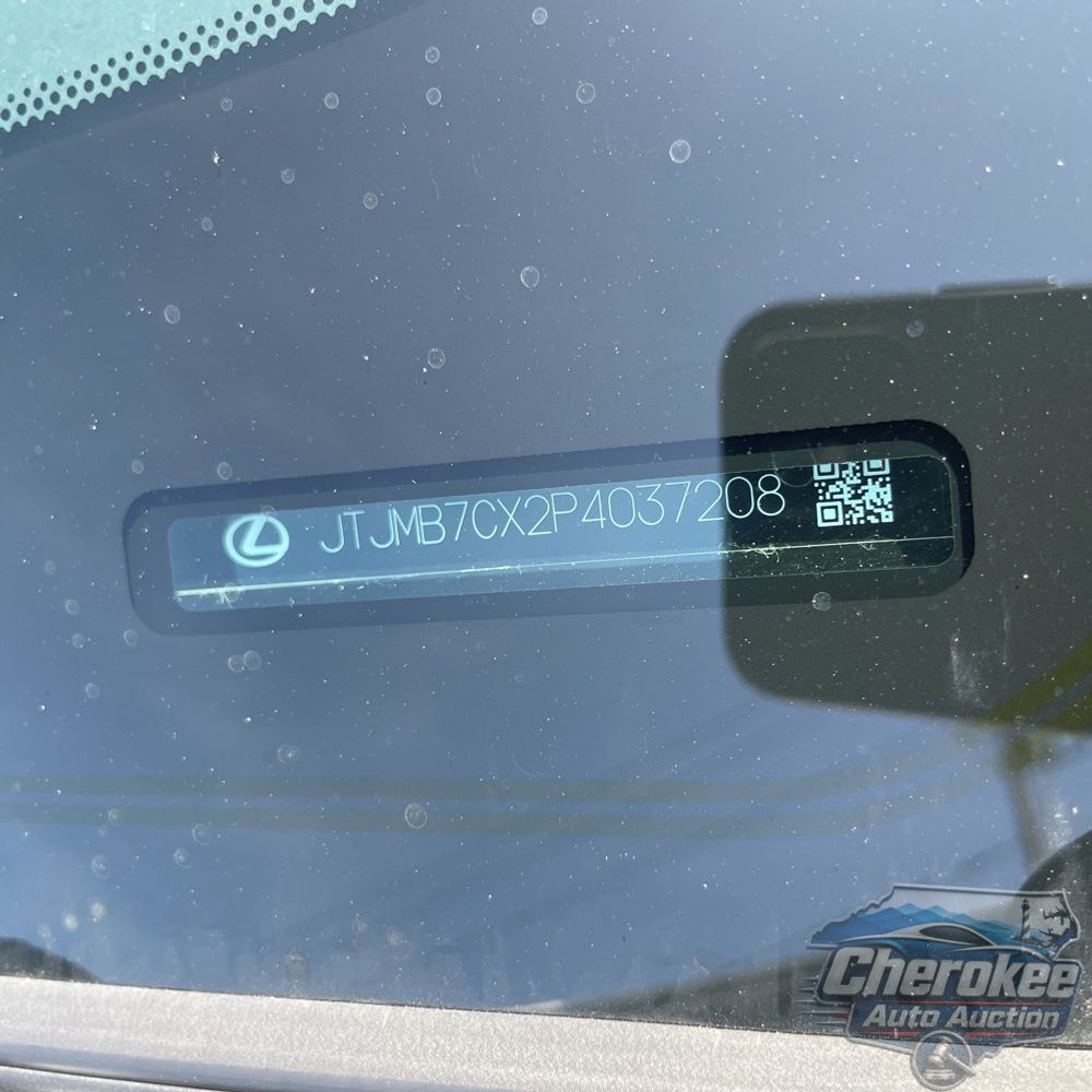 2023 Lexus LX 600 F SPORT Handling