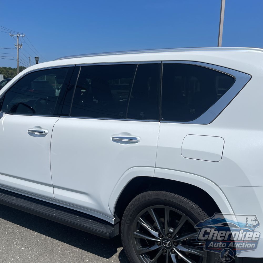 2023 Lexus LX 600 F SPORT Handling