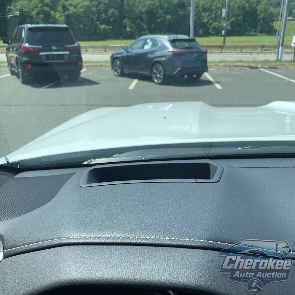 2023 Lexus LX 600 F SPORT Handling