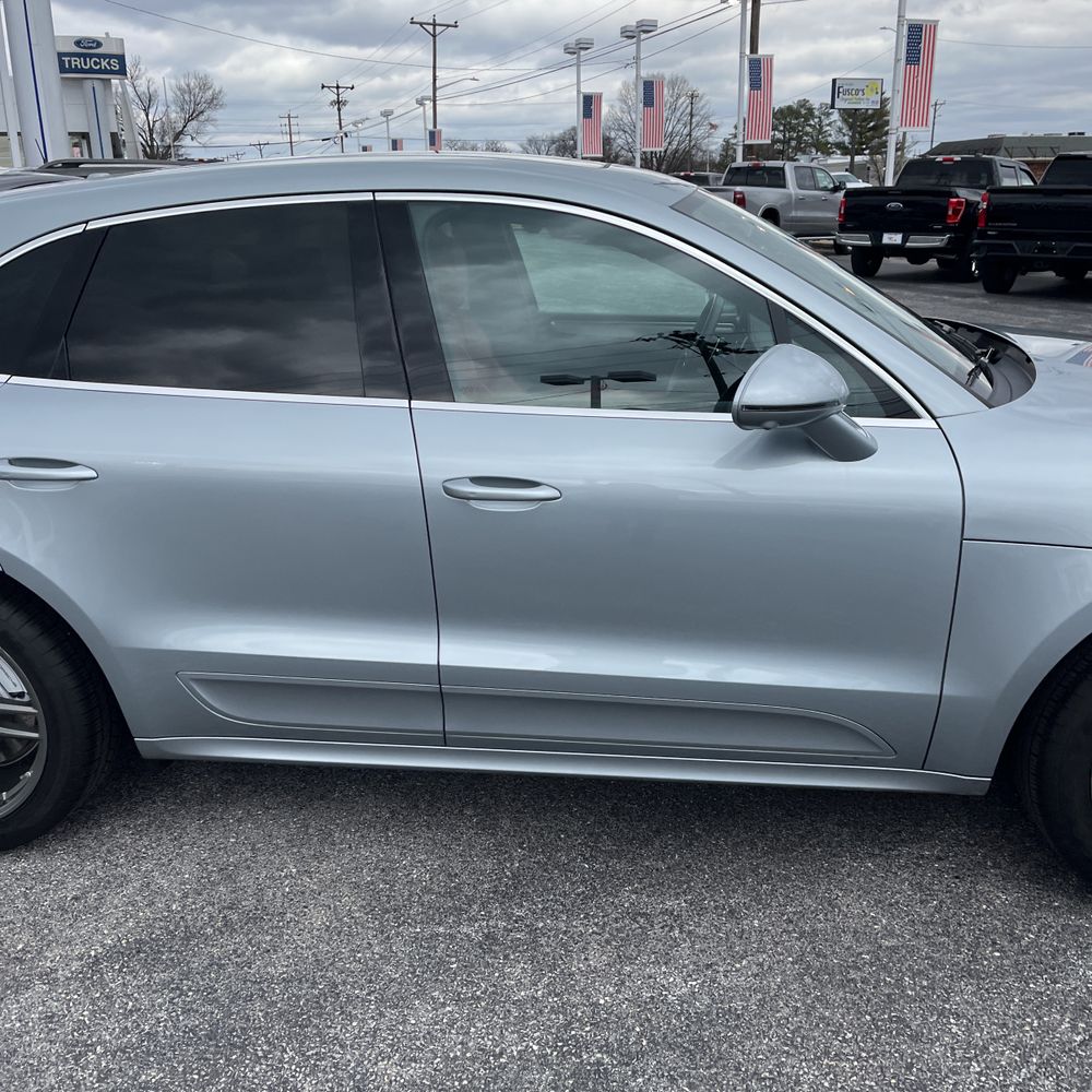 2021 Porsche Macan Turbo