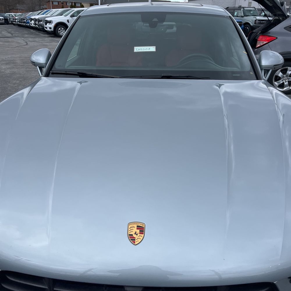 2021 Porsche Macan Turbo