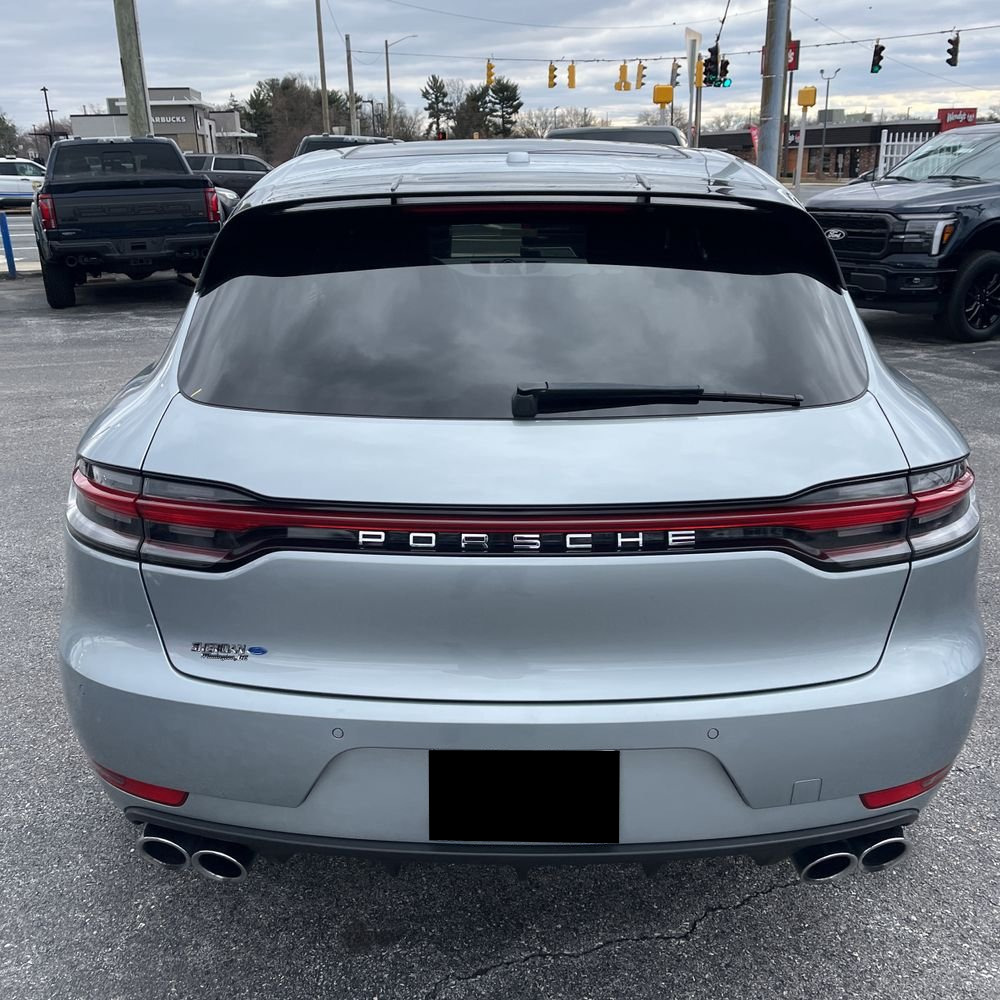 2021 Porsche Macan Turbo