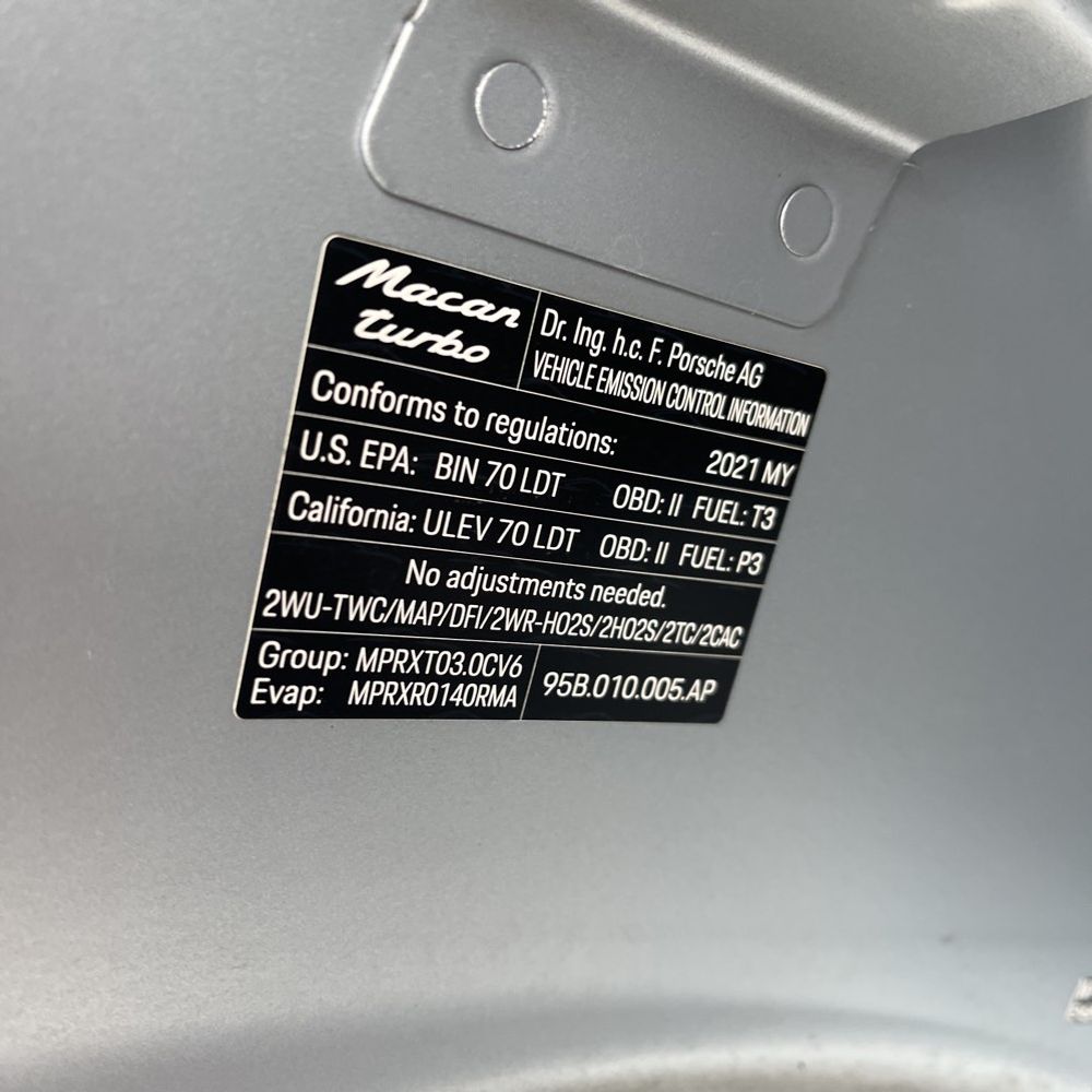 2021 Porsche Macan Turbo