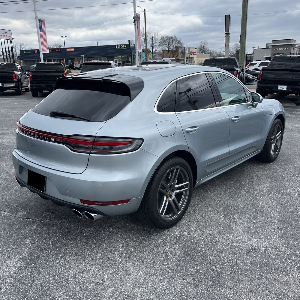 2021 Porsche Macan Turbo