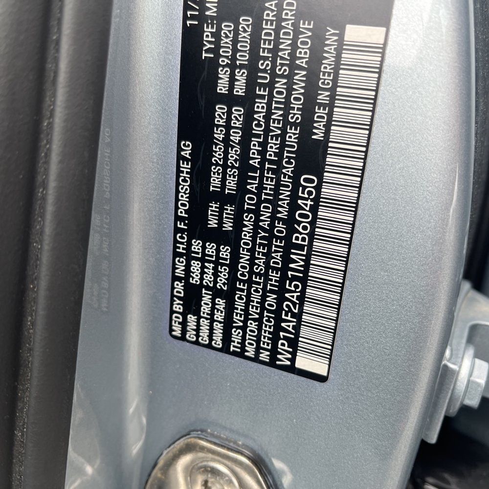 2021 Porsche Macan Turbo