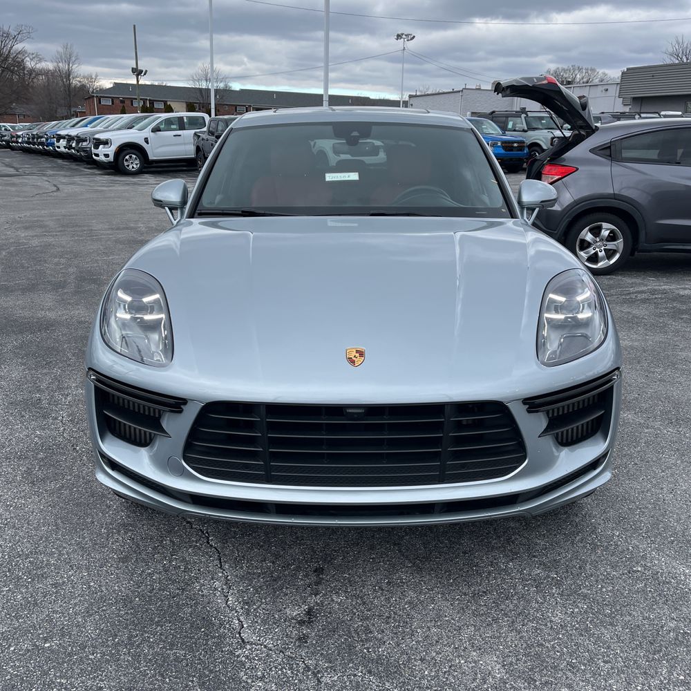 2021 Porsche Macan Turbo