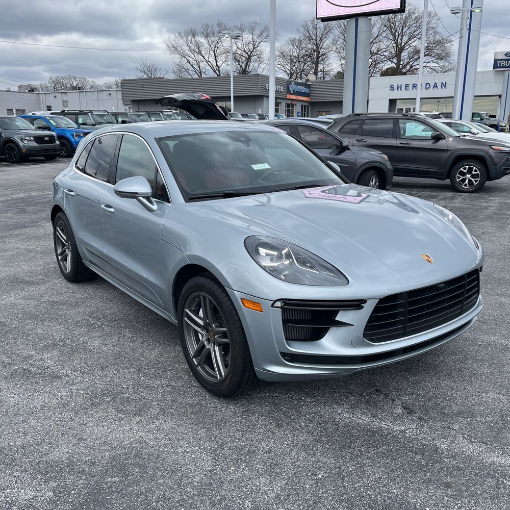 2021 Porsche Macan Turbo