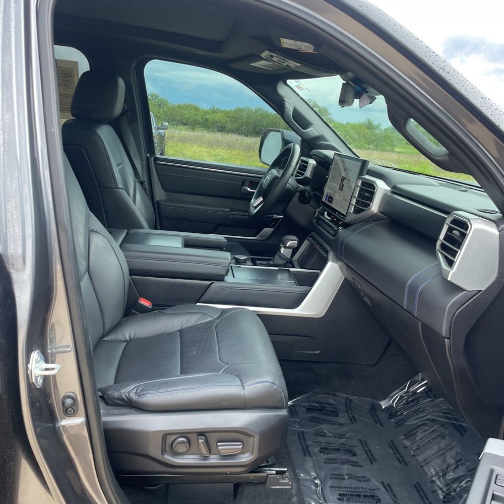 2024 Toyota Tundra Platinum