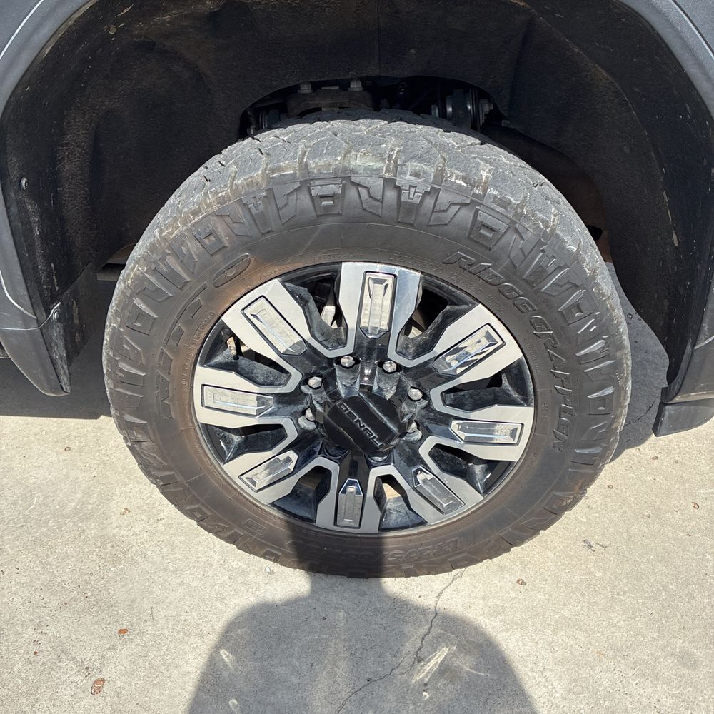 2024 GMC Sierra 2500HD Denali