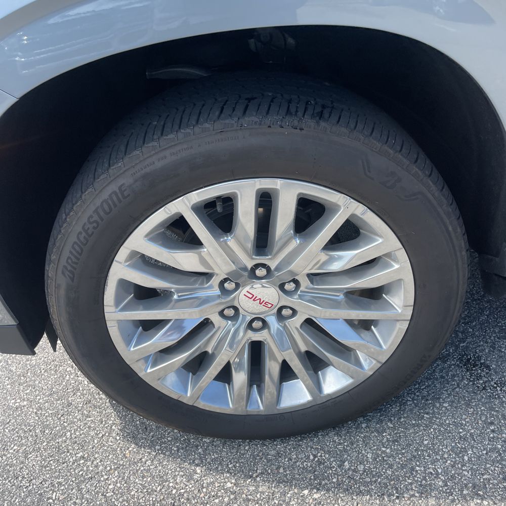 2024 GMC Yukon XL Denali