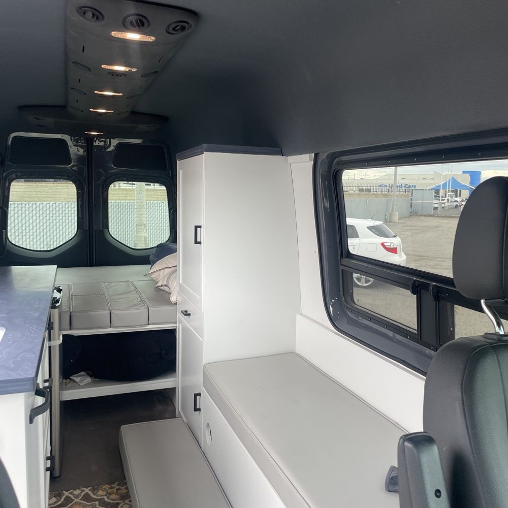 2022 Mercedes-Benz Sprinter 2500