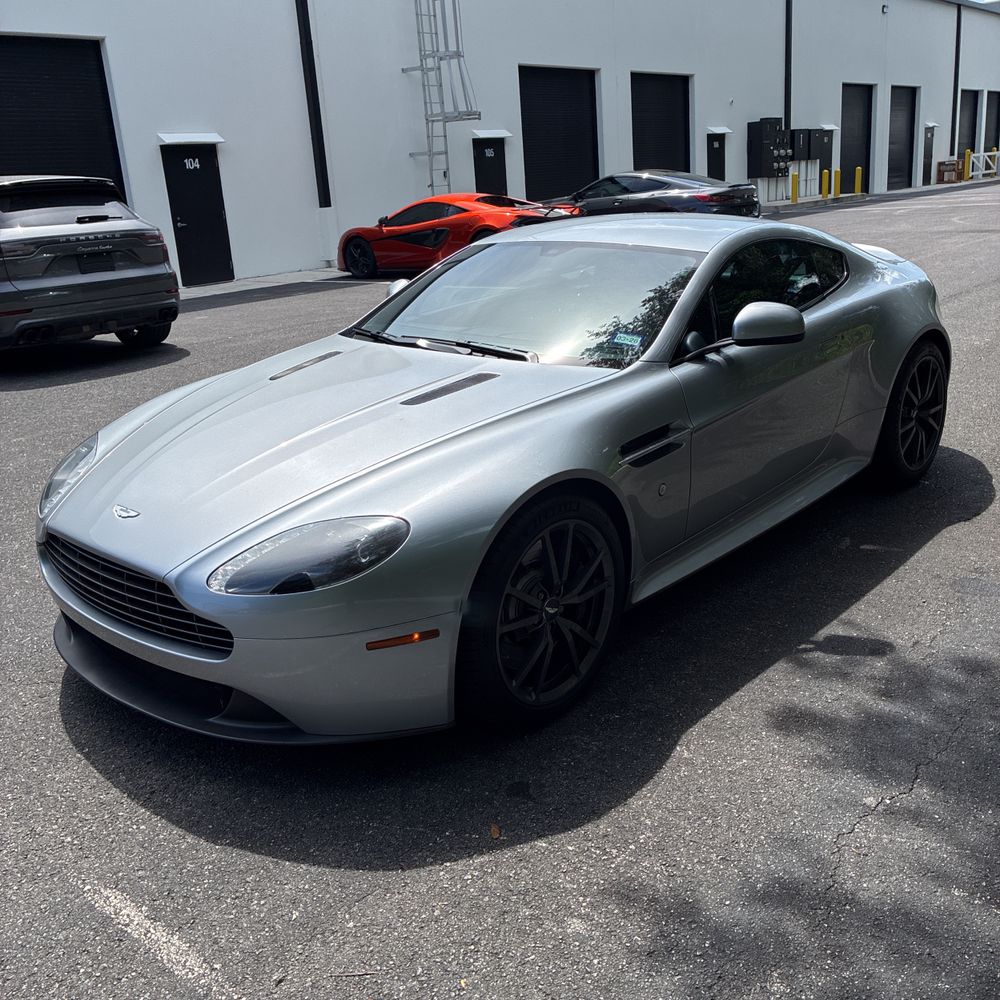 2015 Aston Martin V8 Vantage