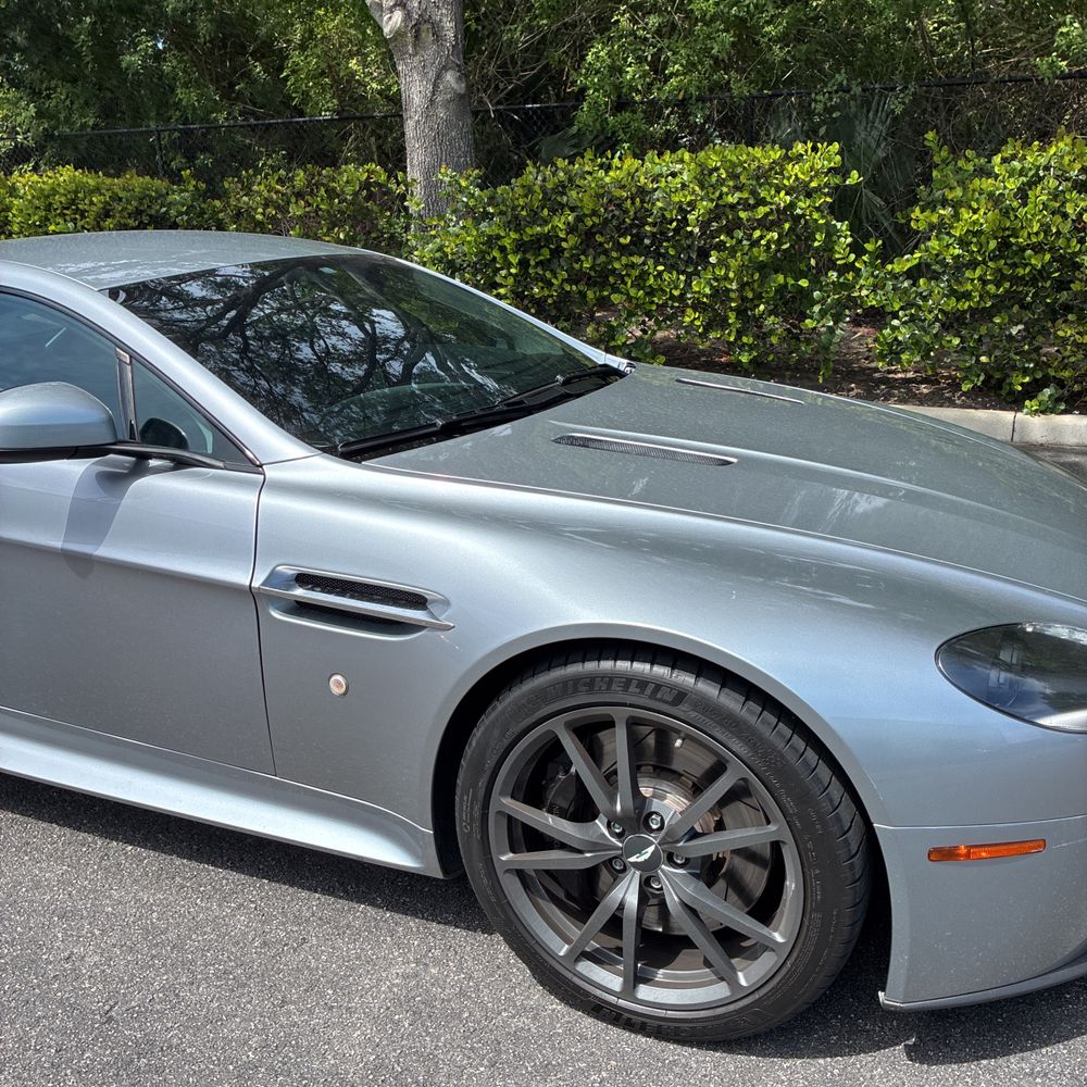 2015 Aston Martin V8 Vantage GT