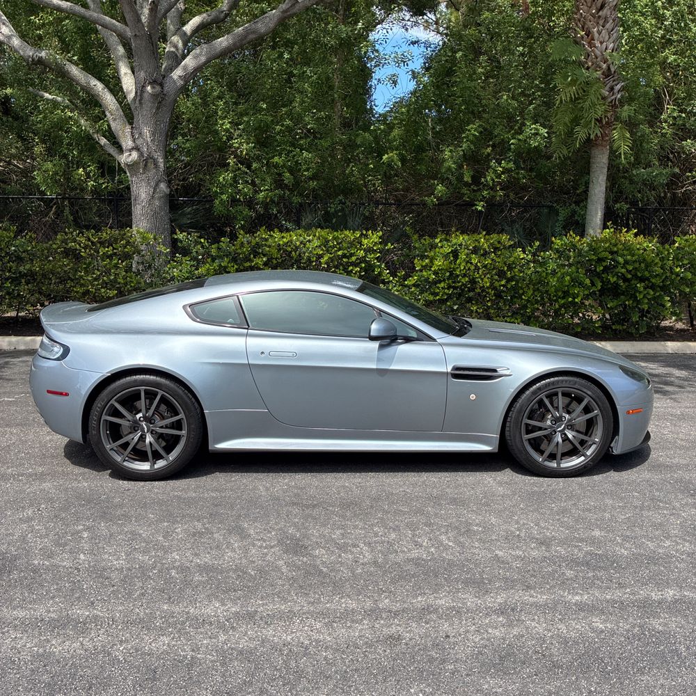 2015 Aston Martin V8 Vantage GT