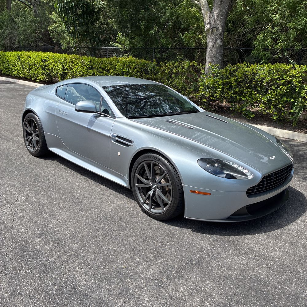 2015 Aston Martin V8 Vantage GT