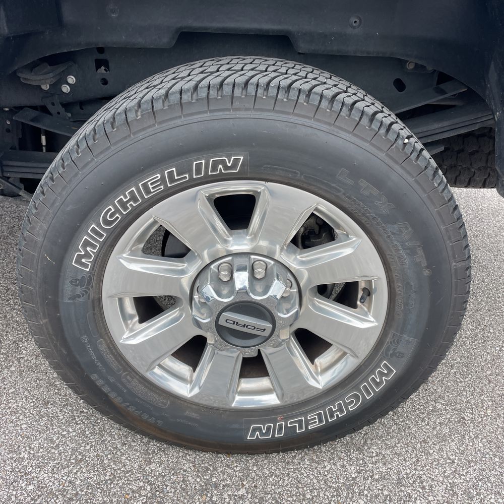 2022 Ford F-350 Super Duty Platinum
