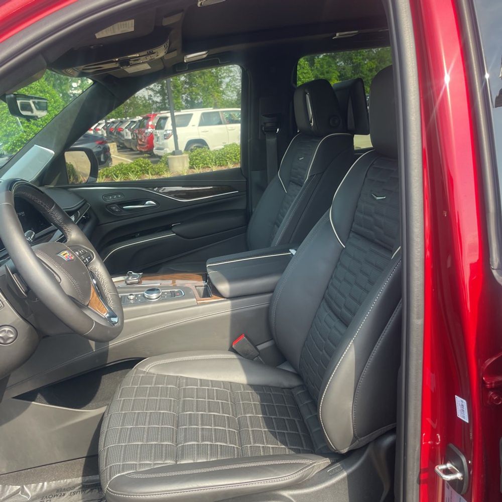 2024 Cadillac Escalade Premium Luxury Platinum