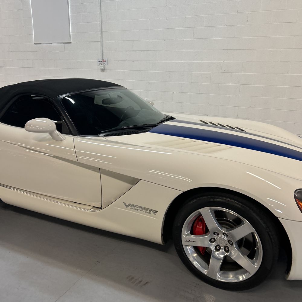 2005 Dodge Viper SRT-10