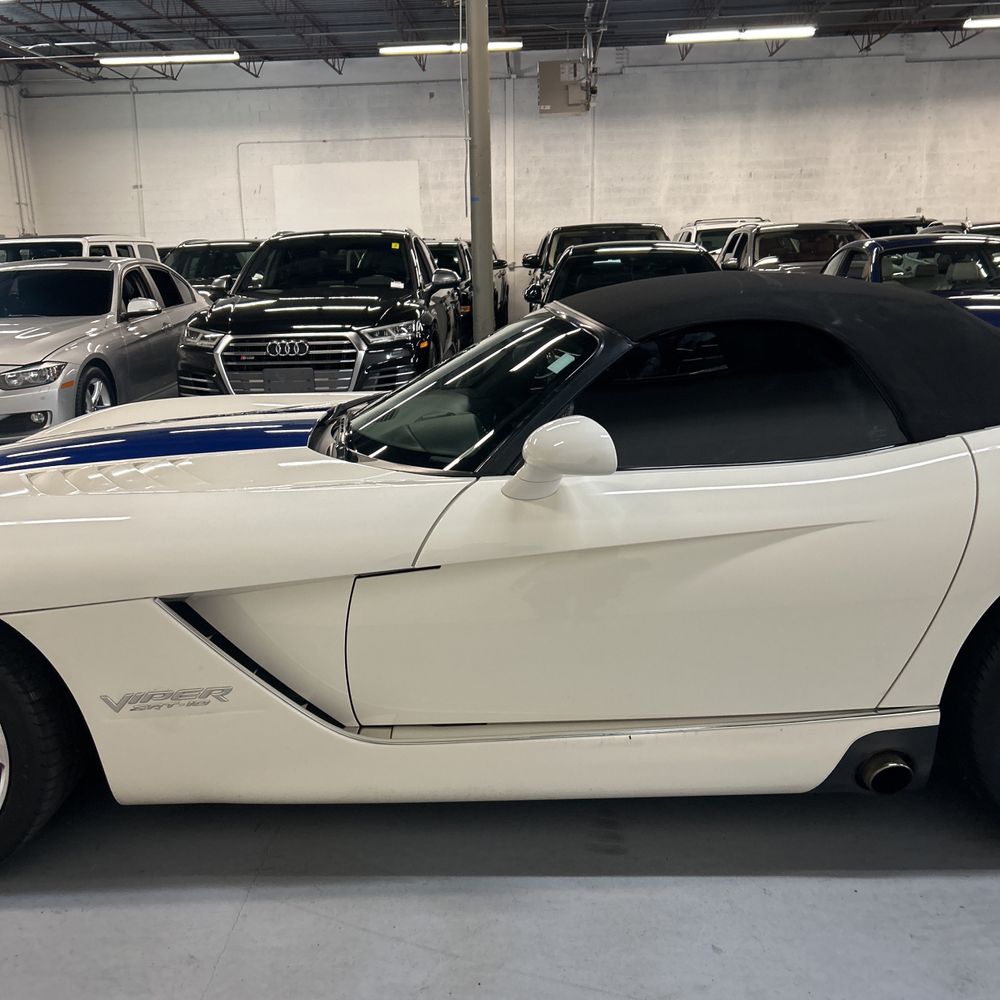 2005 Dodge Viper SRT-10