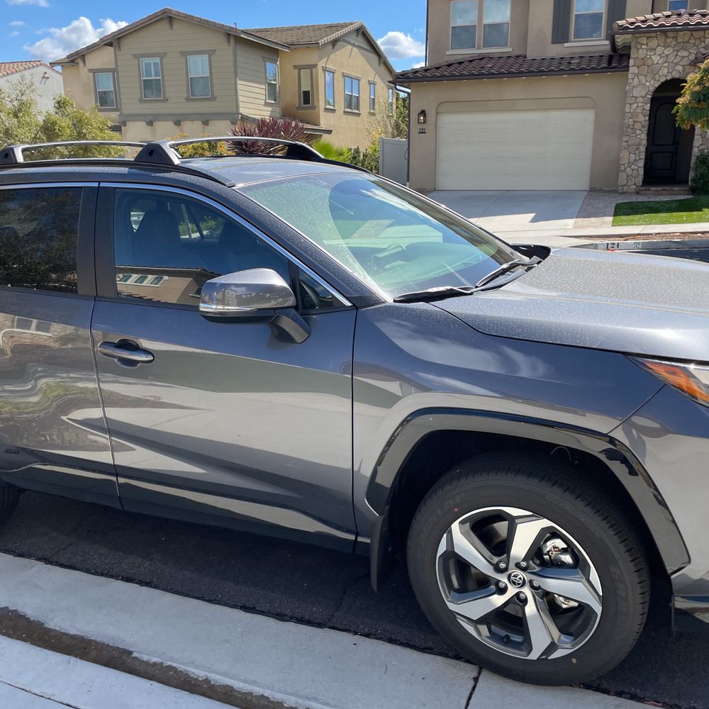 2025 Toyota RAV4 Plug-in Hybrid SE