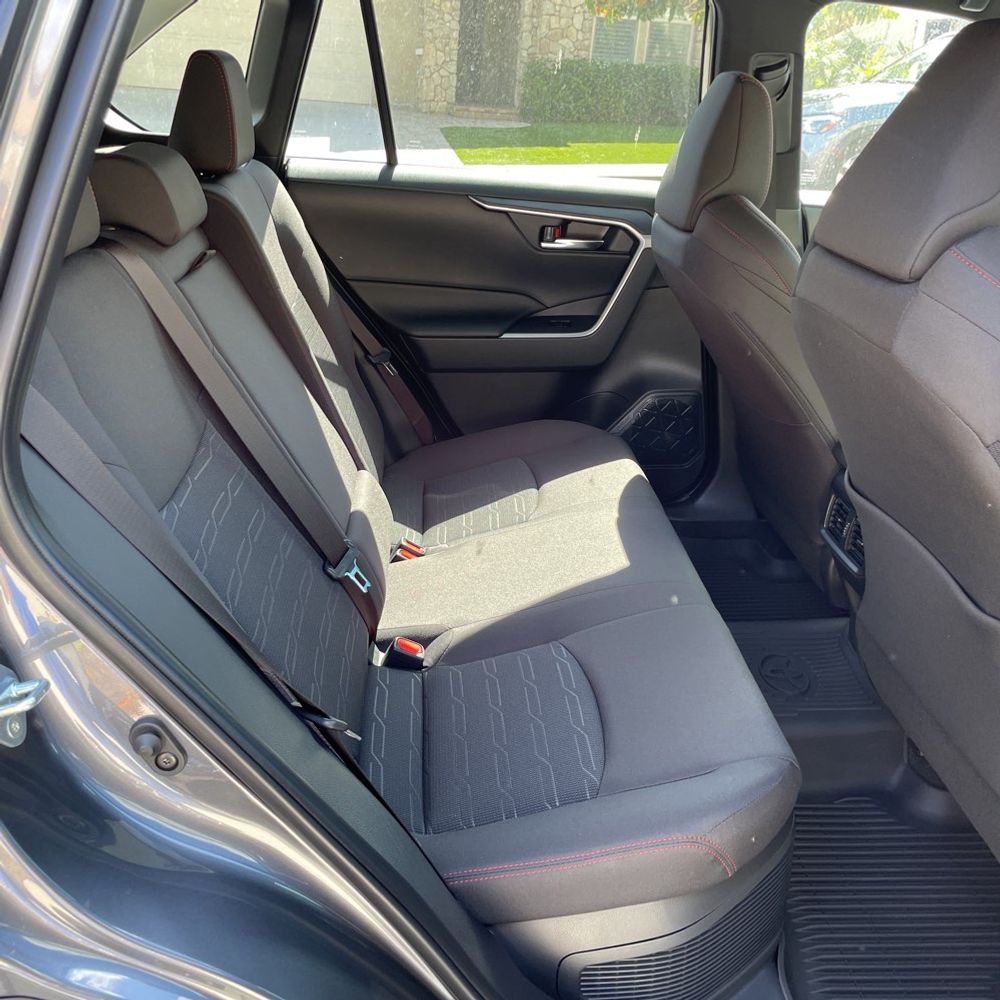 2025 Toyota RAV4 Plug-in Hybrid SE