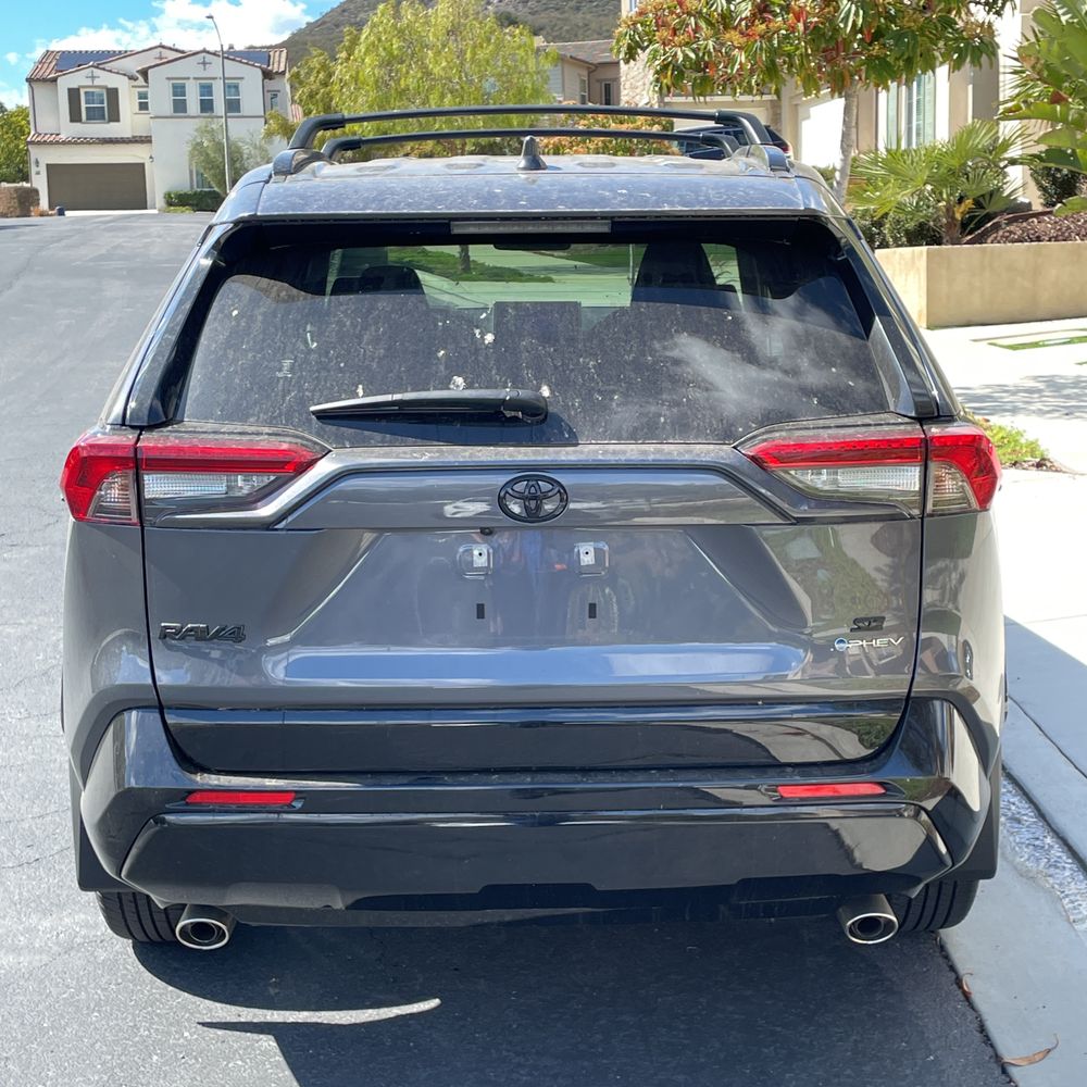 2025 Toyota RAV4 Plug-in Hybrid SE