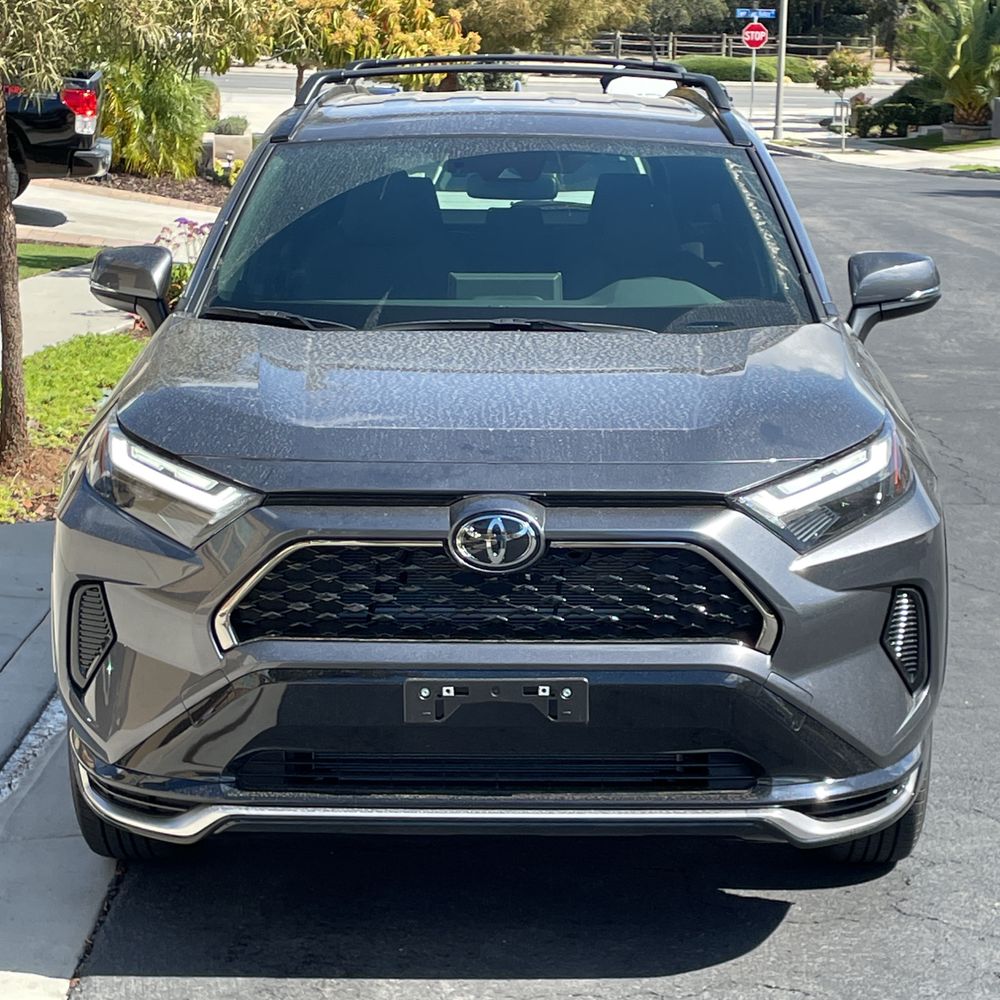 2025 Toyota RAV4 Plug-in Hybrid SE