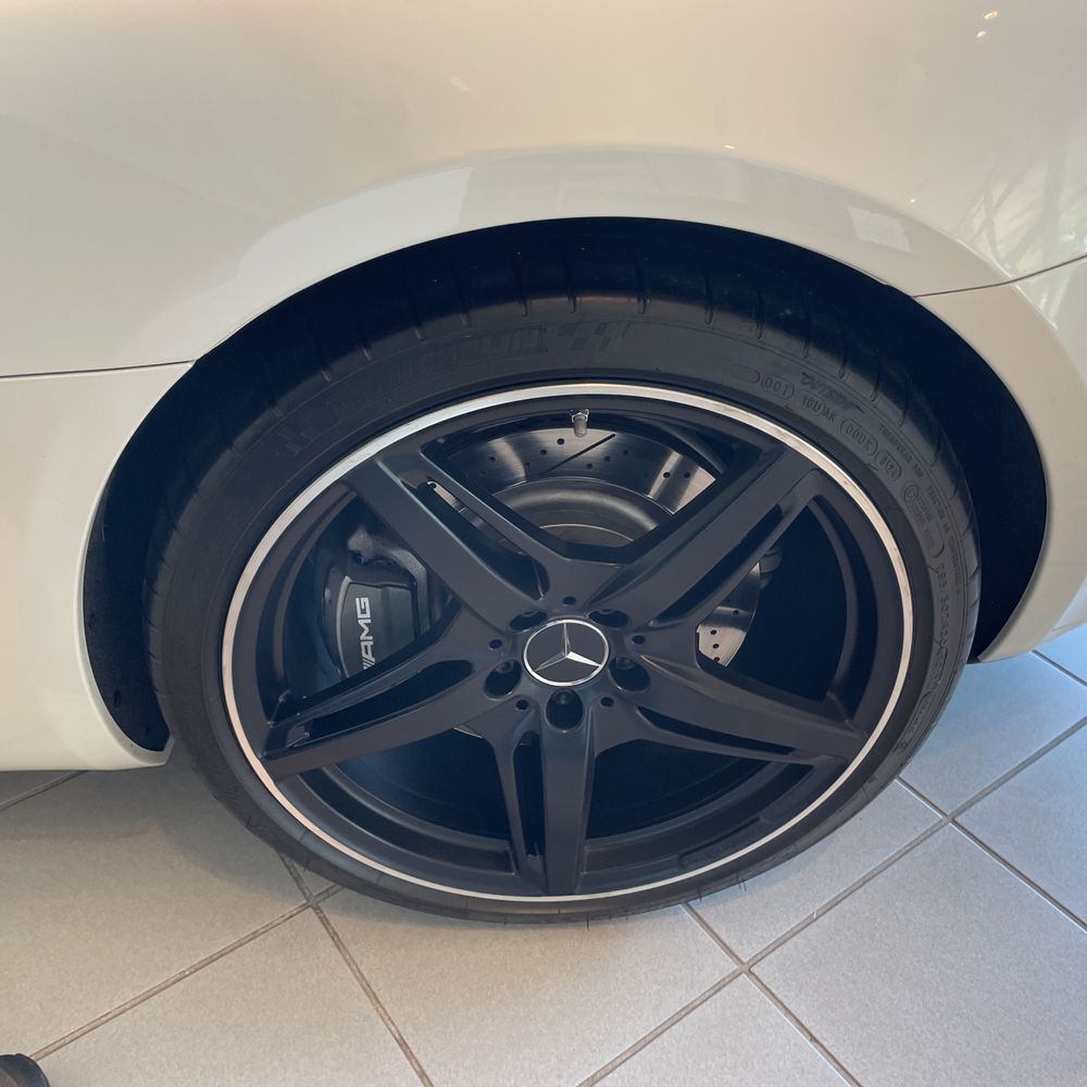 2018 Mercedes-Benz AMG GT Base