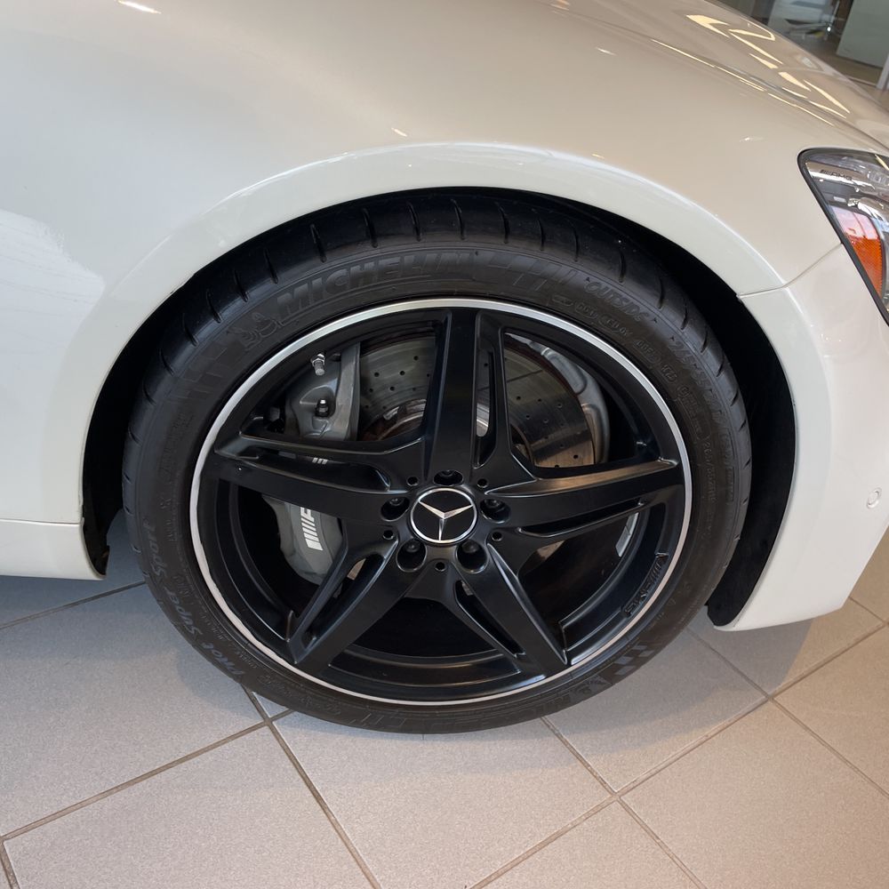 2018 Mercedes-Benz AMG GT Base