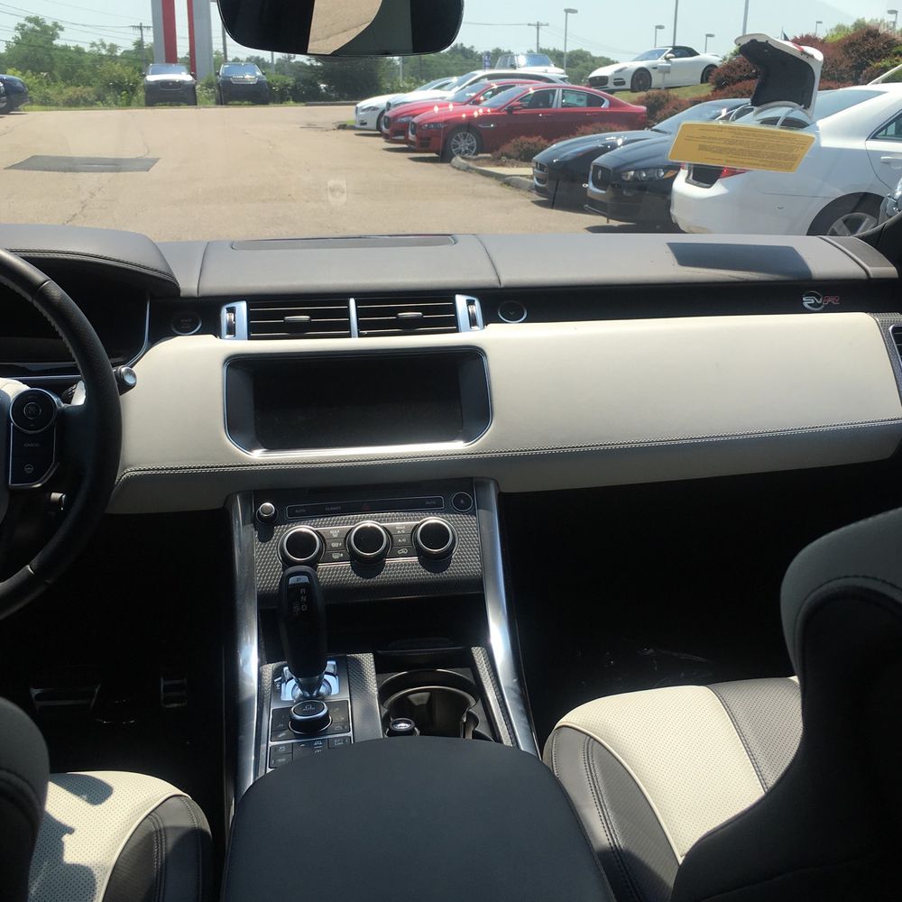 2017 Land Rover Range Rover Sport SVR