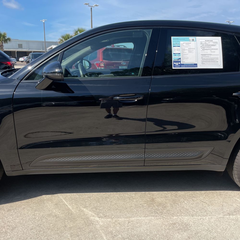 2024 Porsche Macan Base