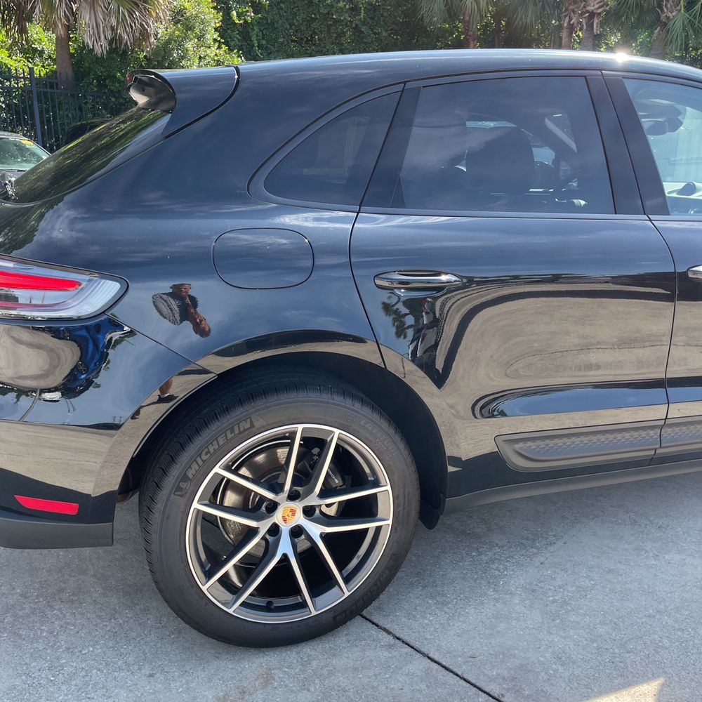 2024 Porsche Macan Base