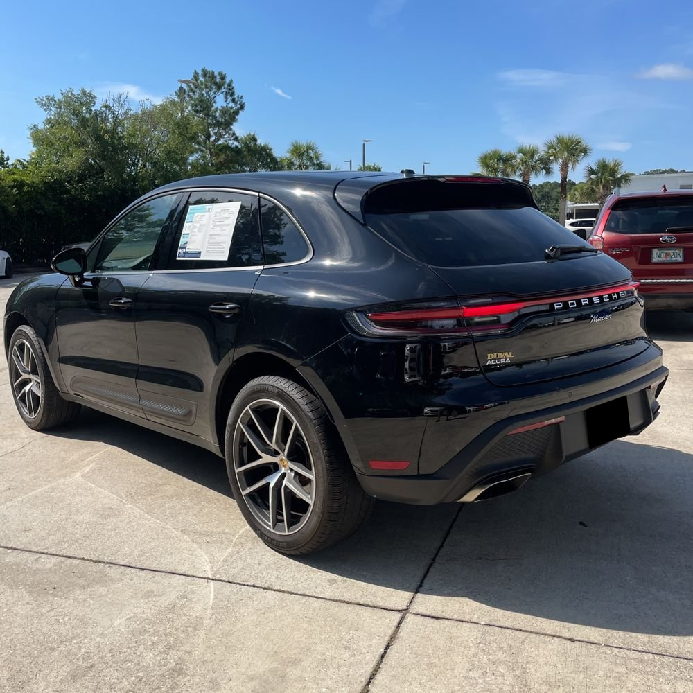 2024 Porsche Macan Base