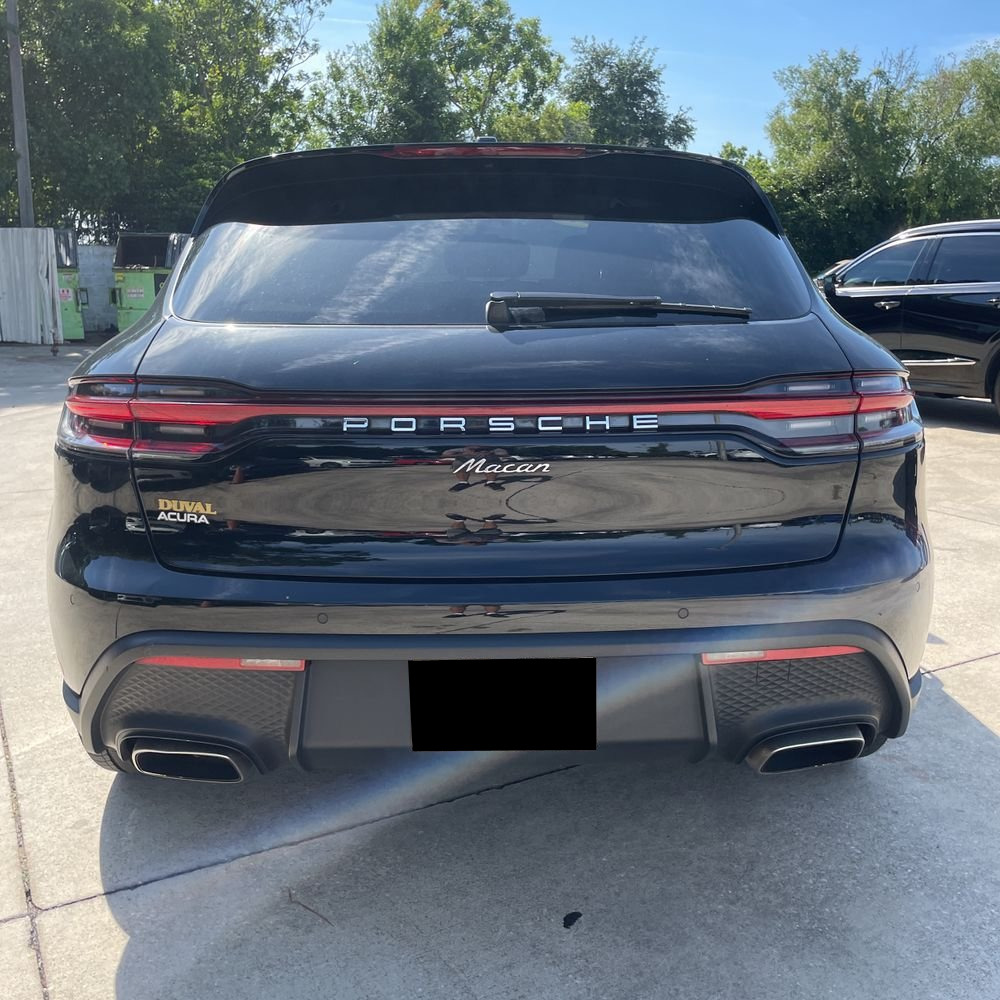 2024 Porsche Macan Base
