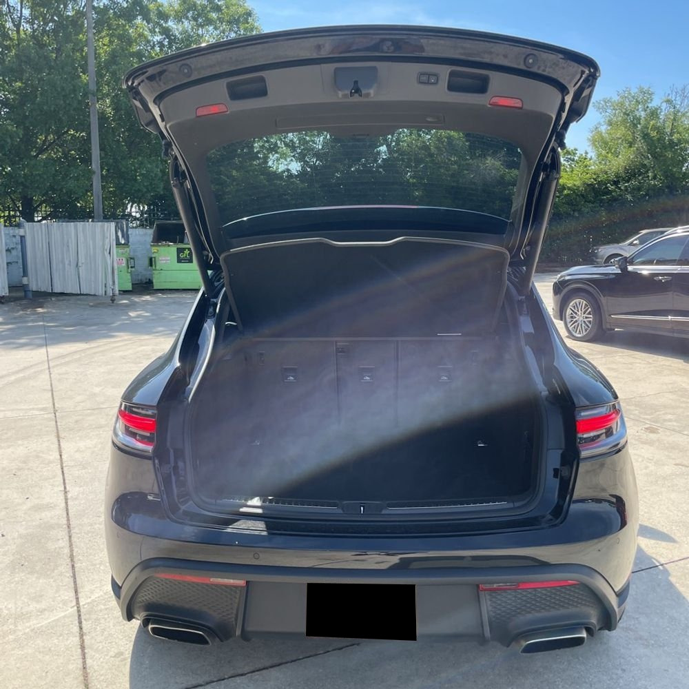 2024 Porsche Macan Base